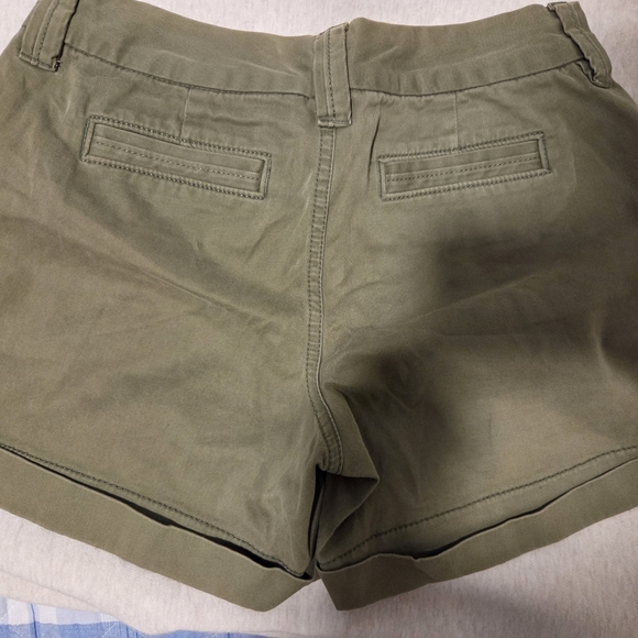 Banana Republic Olive Green Shorts - Picture 2 of 4